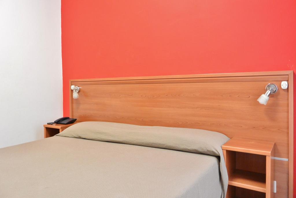 Hotel Trentina Milan Bagian luar foto