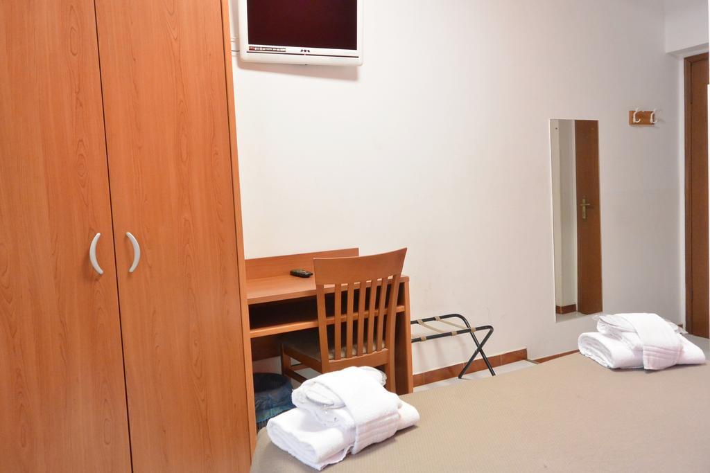Hotel Trentina Milan Bagian luar foto