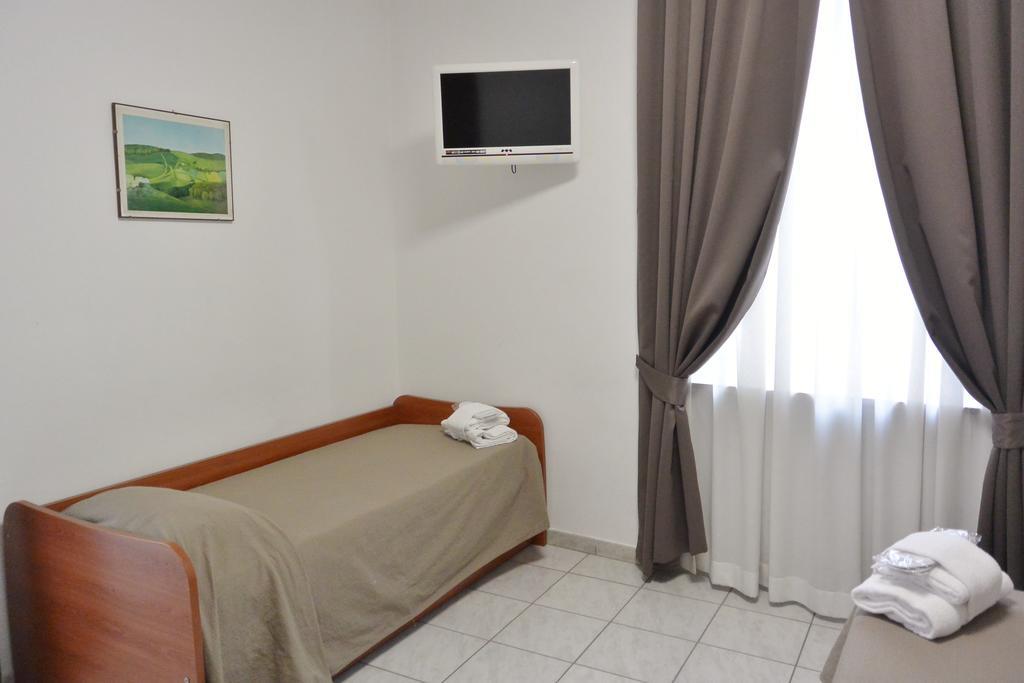 Hotel Trentina Milan Bagian luar foto