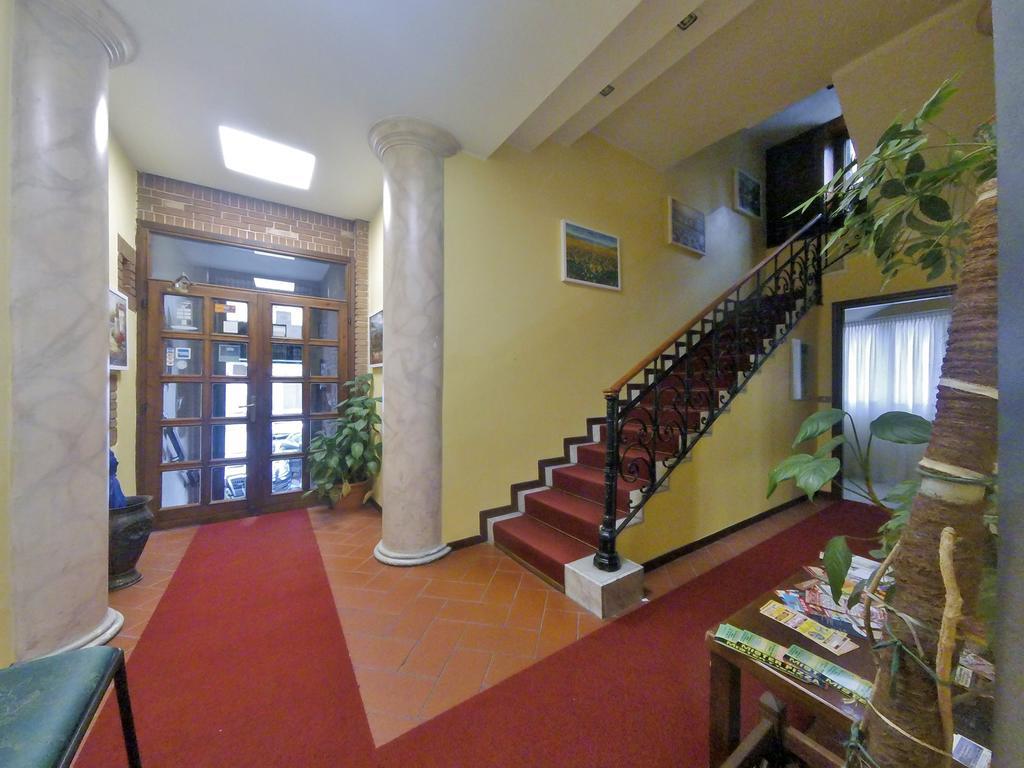 Hotel Trentina Milan Bagian luar foto