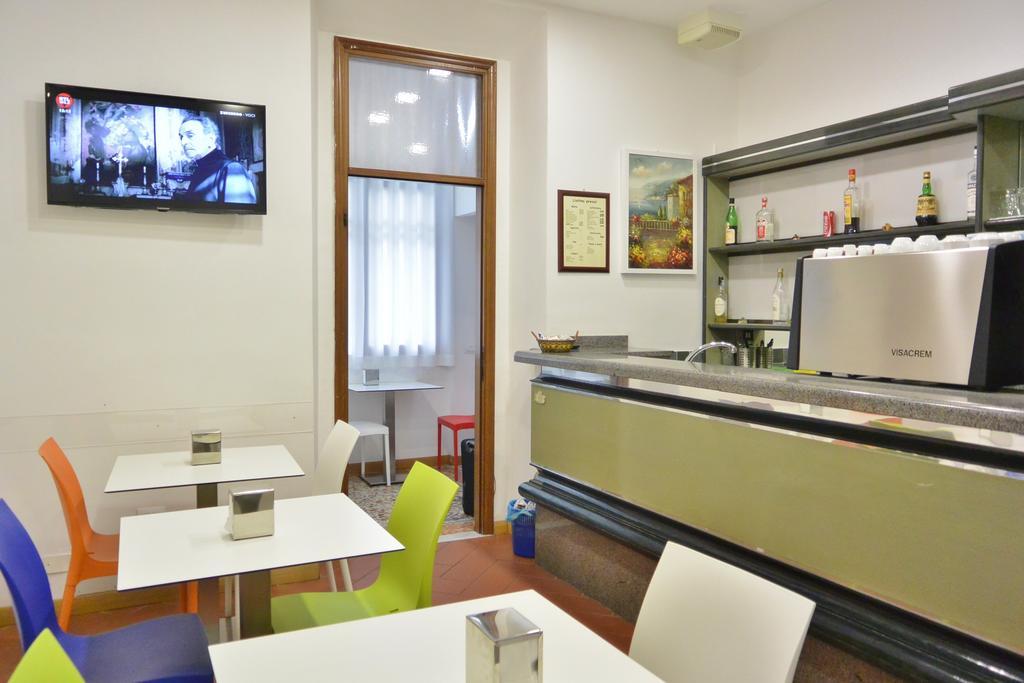 Hotel Trentina Milan Bagian luar foto