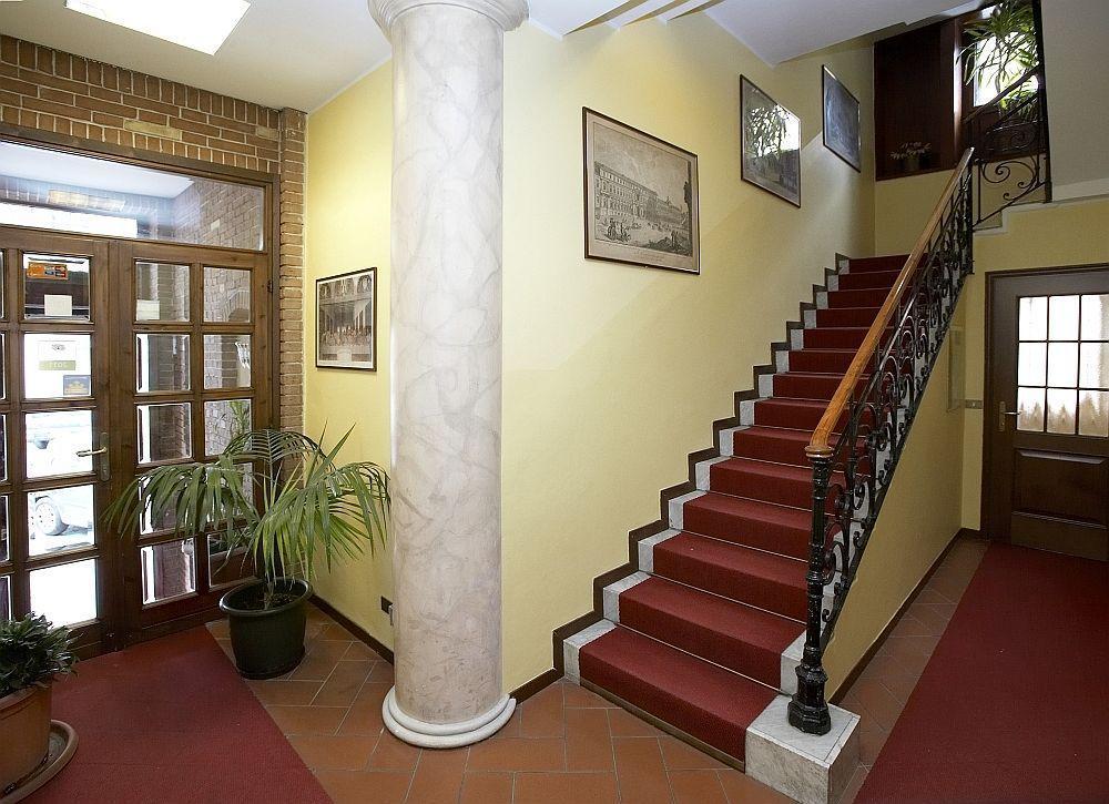 Hotel Trentina Milan Bagian luar foto