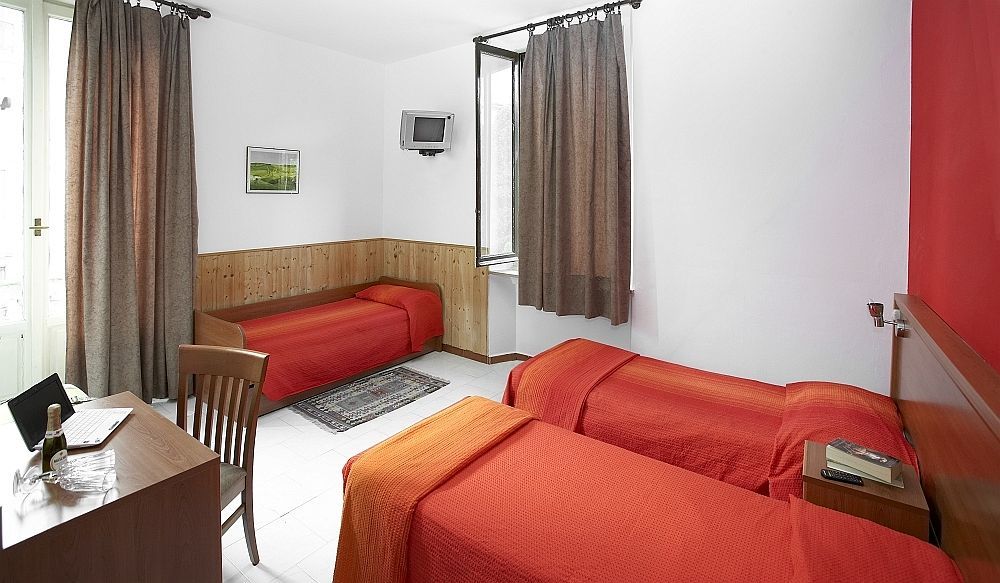 Hotel Trentina Milan Bagian luar foto